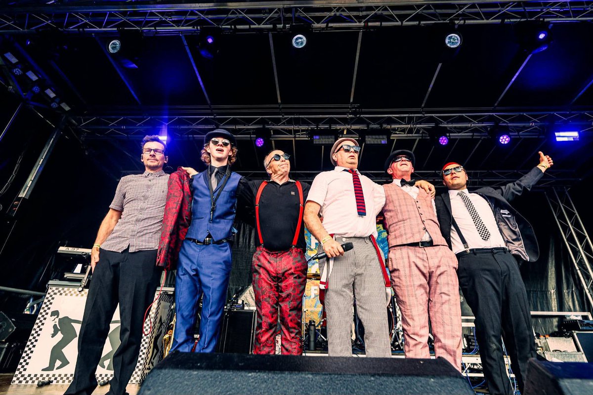 MadnessComplete's tweet photo. Our OCTOBER 2026 gigs

We look forward to seeing you😎

Fri 9 - Tan Hill Inn - North Yorks 
SOLD OUT
Sat 10 - Empire - Warrington
Sun 18 - Butlins - Minehead
Sat 24 - Amble Links Hol Park - Morpeth
Fri 30 - Butlins - Bognor
Sat 31 - The Ruddle Centre - Rotherham (Private Party)😎 https://t.co/Tb2lzAj3J6
