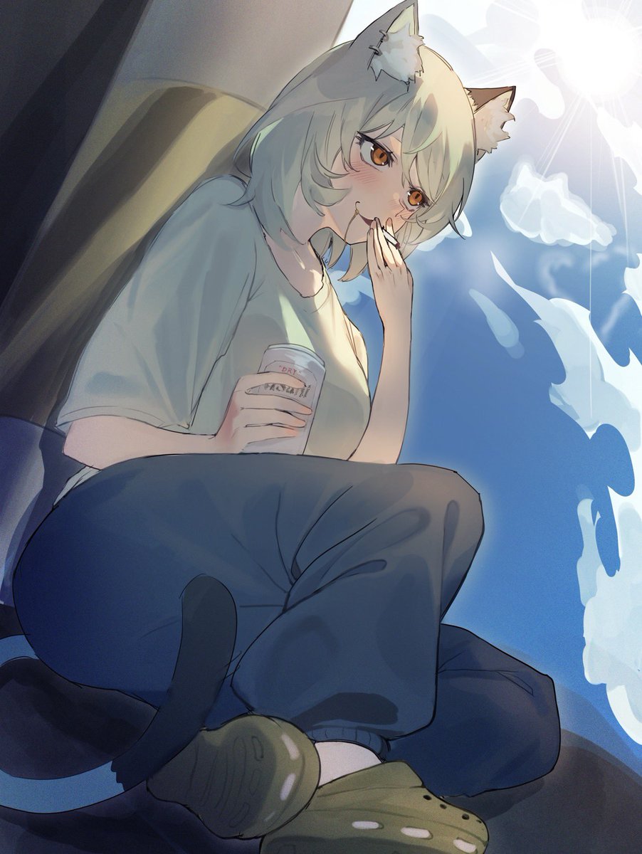moru_pe1's tweet photo. 前描いたイラスト②ヤニネコ！
#yanineko #artwork #イラスト https://t.co/HzJRIL5QOK