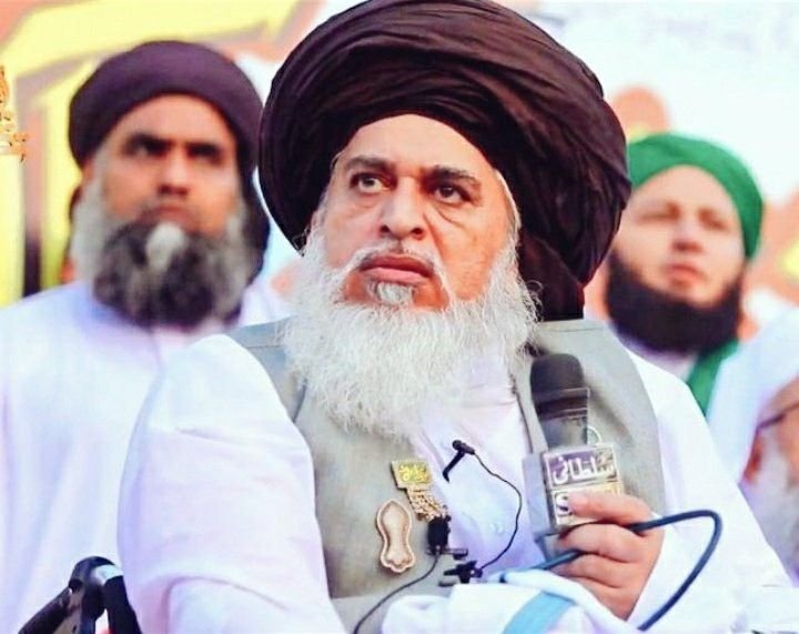 4yu0vr's tweet photo. پاکستان کے مقتدرہ اگر چاہتے ہیں کہ پاکستان میں امن و سکون رہے، اور پاکستان دنیا کی امامت کرے، تو ایک ہی طریقہ ہے جتنے بھی گستاخ ہیں، اُنہیں پکڑیں اور انہیں سزائیں دیں۔⚔️

شیخ مجدد قبلہ امیر المجاھدین علیہ الرحمہ
RELEASE TLP LEADERSHIP 
#Release_SHR https://t.co/ZXgA3g8Gkb