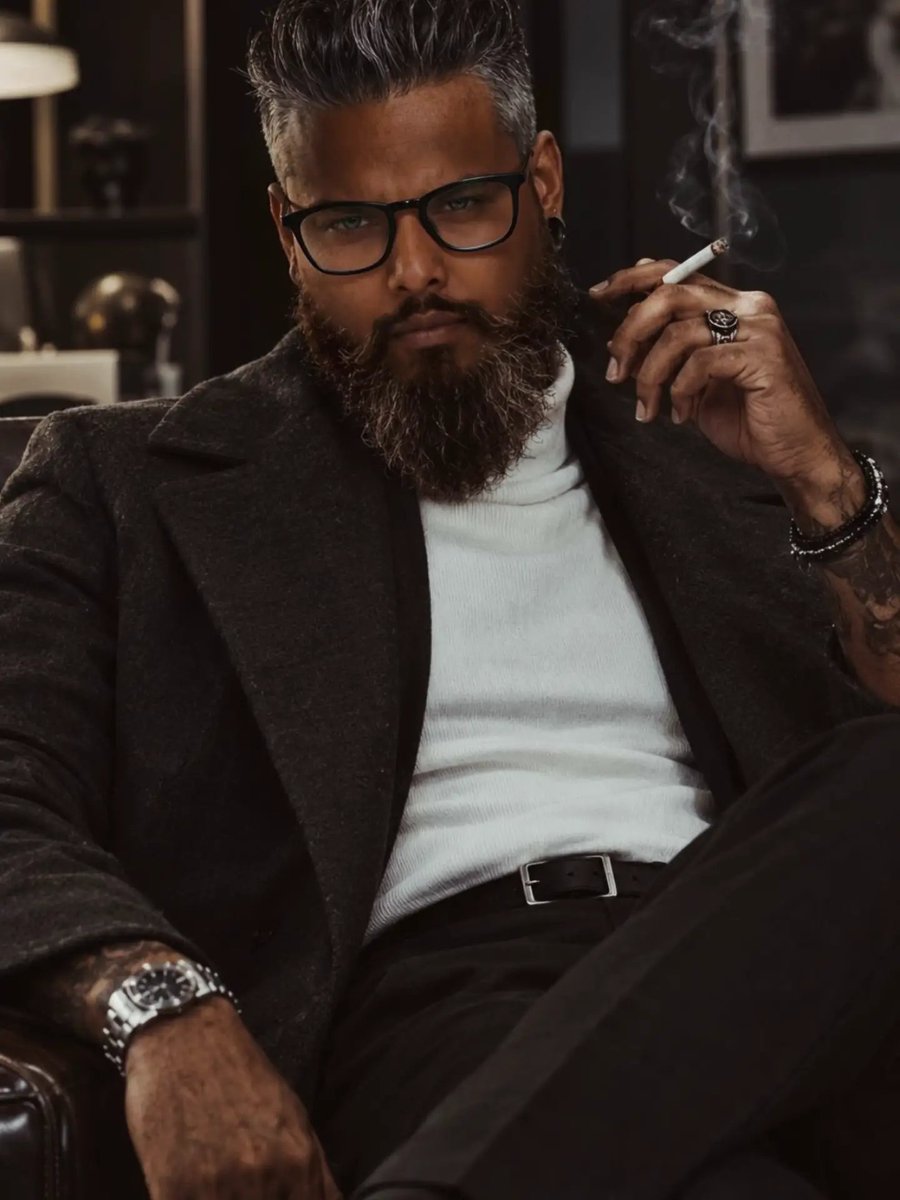 ShazzadW's tweet photo. Quando ti senti la furia di feelings Vikings https://t.co/0mQBf9I0c4