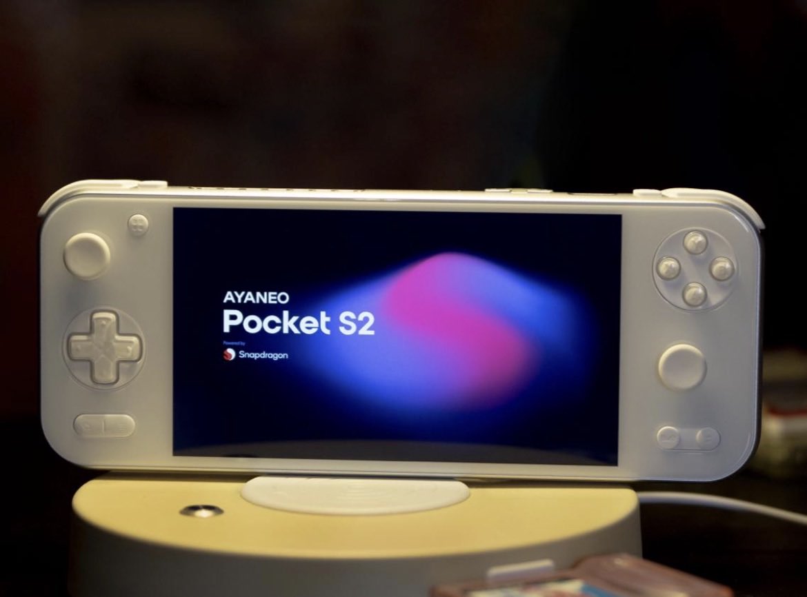 Pirat_Nation's tweet photo. SteamOS is slowly making its way beyond the Steam Deck.

People are now getting SteamOS running on Snapdragon handhelds like the AYN Odin 2 and AYANEO Pocket S2, basically turning them into tiny ARM-based Steam Decks.

These are community ports, not official Valve releases, and there’s still some work to do with drivers, compatibility and performance.