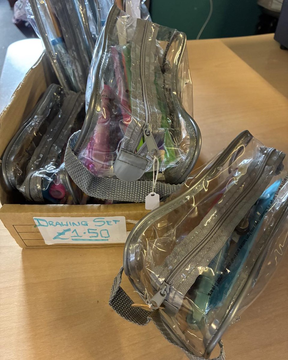 KeithaTappk1tz's tweet photo. Don’t forget to explore our resources to keep children entertained during the summer holidays. Find creative materials for art, crafts and play, plus pencil cases for £1. 50 and games. https://t.co/TYyn86MVzI