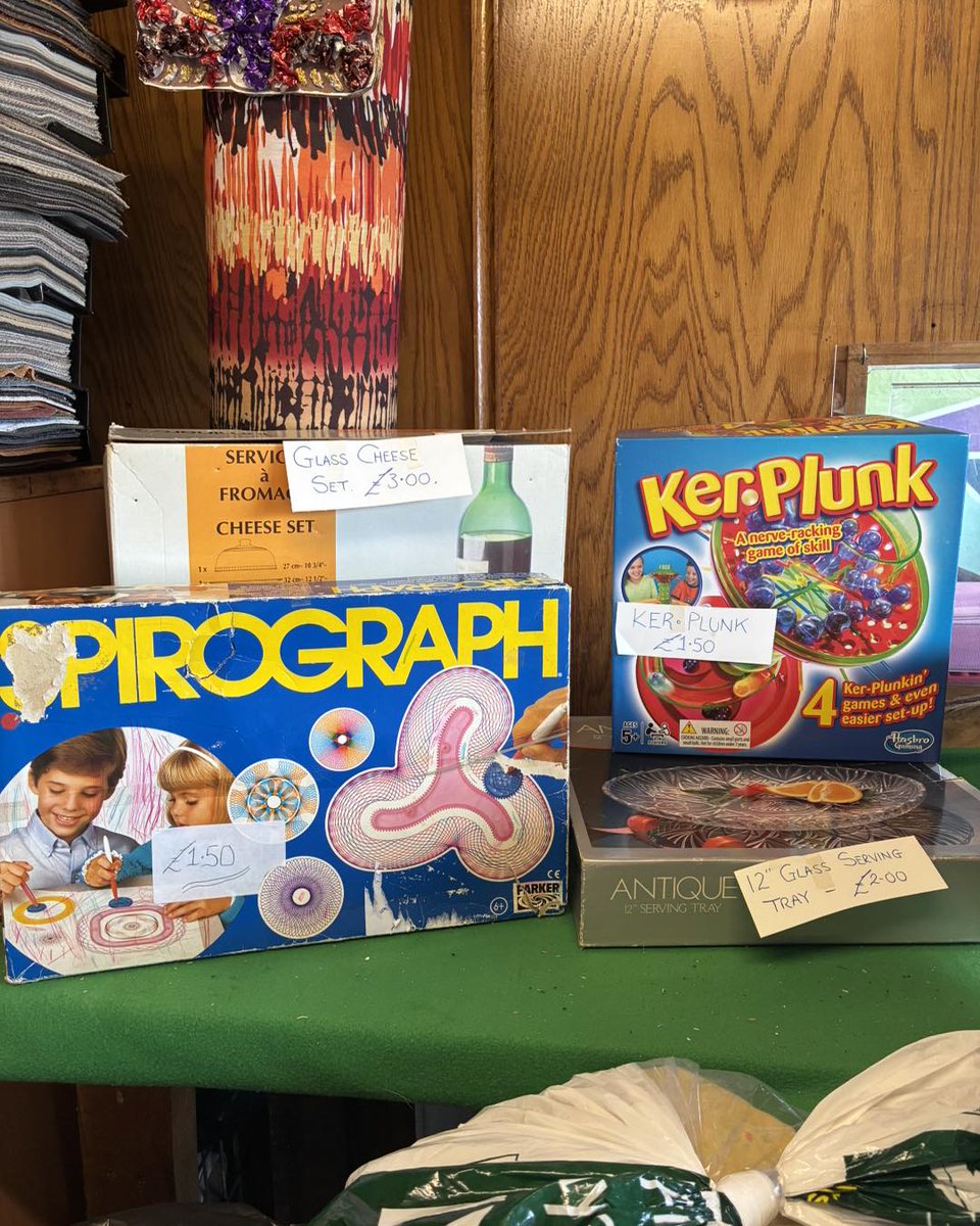 KeithaTappk1tz's tweet photo. Don’t forget to explore our resources to keep children entertained during the summer holidays. Find creative materials for art, crafts and play, plus pencil cases for £1. 50 and games. https://t.co/TYyn86MVzI
