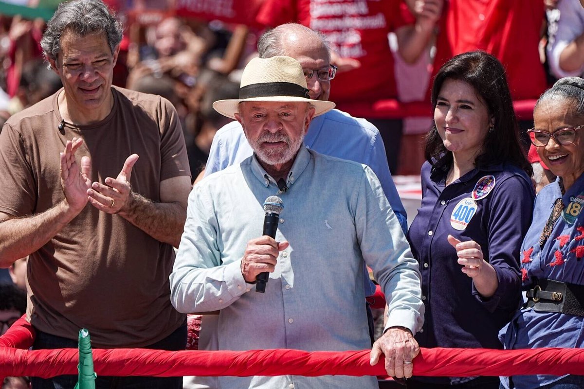 humanite_fr's tweet photo. Au Brésil, Lula interdit les paris sportifs qui « endettent les pauvres en vendant des mensonges »

➡️ https://t.co/UQnvJ78XOy https://t.co/XLzxyOnsc4