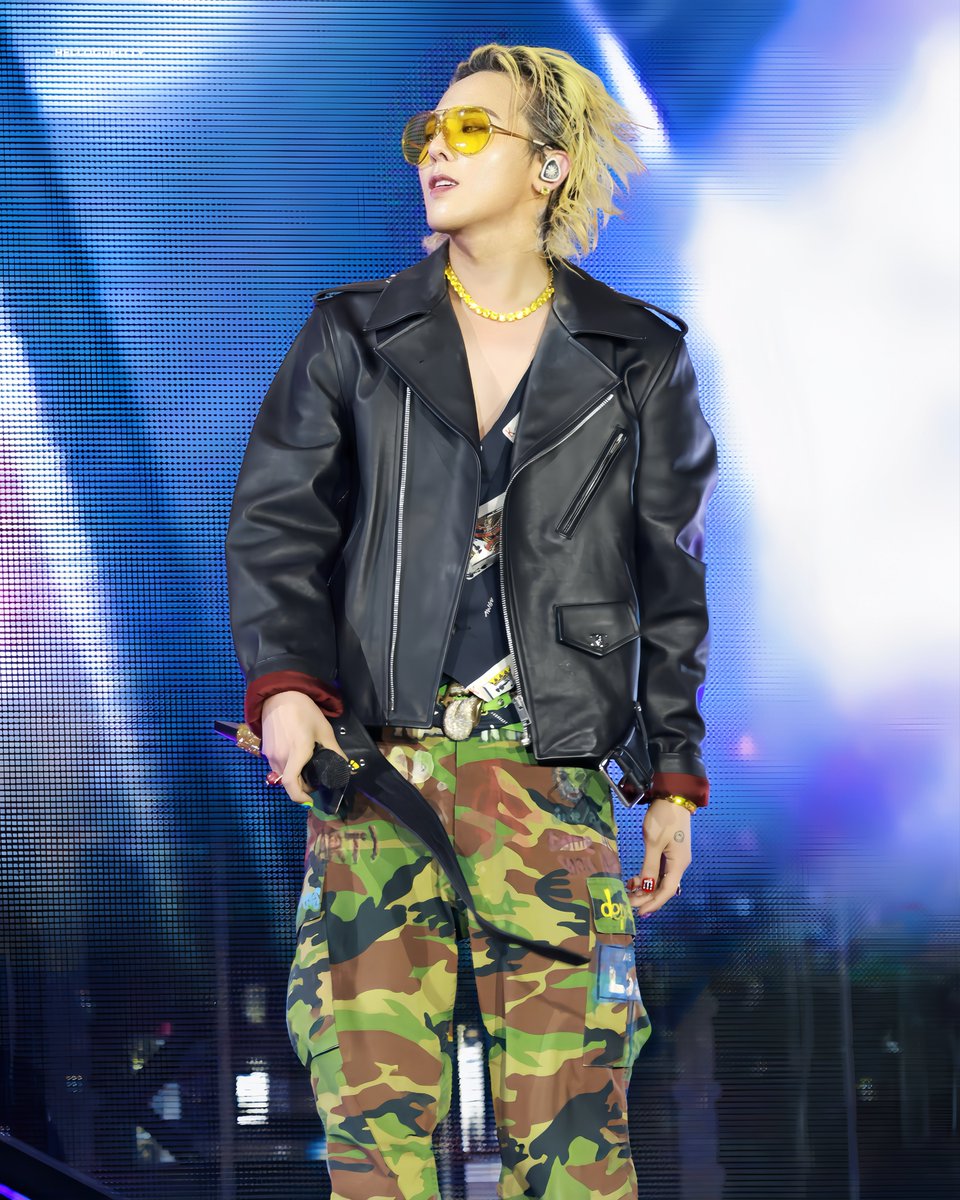 jaricae1's tweet photo. 지디 런던 스타디움 콘서트 미모 #지드래곤 #BIGBANG #GDRAGON #빅뱅 https://t.co/jWx9g9fLTU