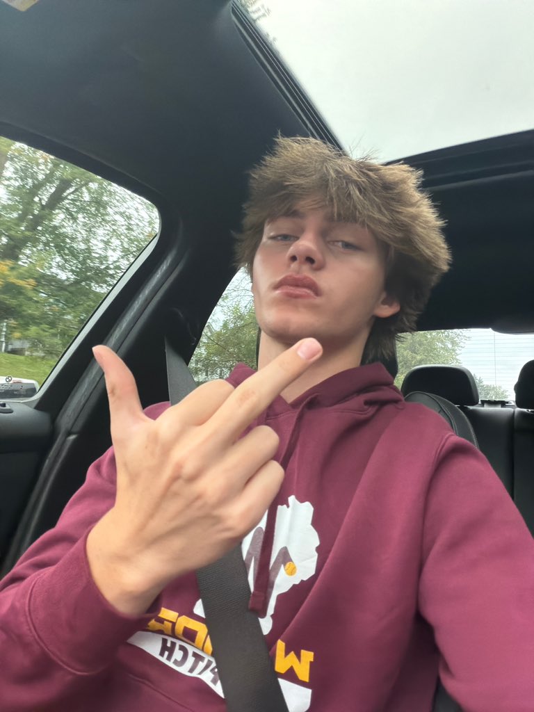 MasterSevv's tweet photo. Fuck all you f*gs send me your cash for some customs https://t.co/r50pJs7pbL