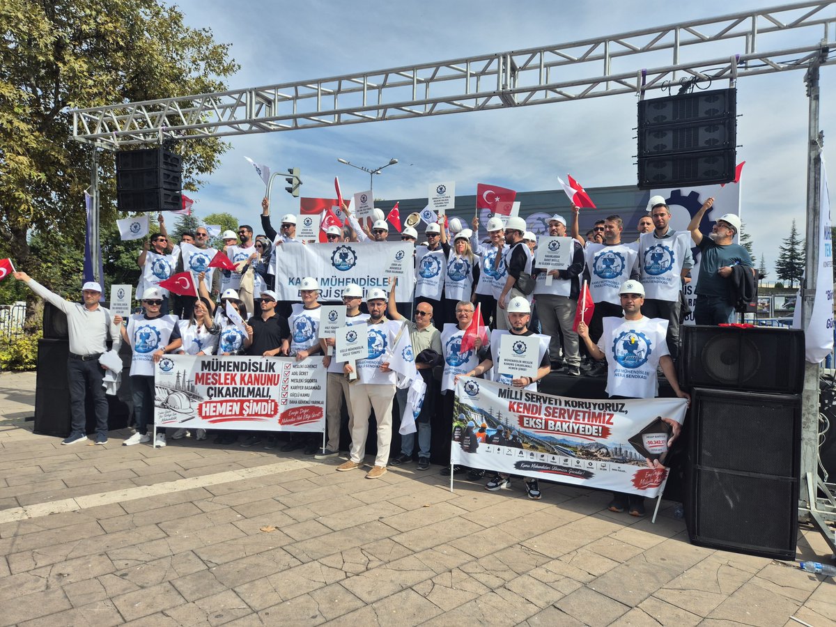 SevgiBayfidan's tweet photo. İmza bizim
Risk bizim
Sorumluluk bizim
Sıra emeğin karşılığını almaya gelince yok sayılan yine biziz.
Mühendisler hakkını istiyor.
#KamuMühendisleriAnıtParkta
@KaMuhEnerjiSen 
@yavuzyilmazd 
@gunaydingokhan
@muzeyyensevkin 
@mvhasanozturk
@ulasskarasu https://t.co/uS4Khhgdpf