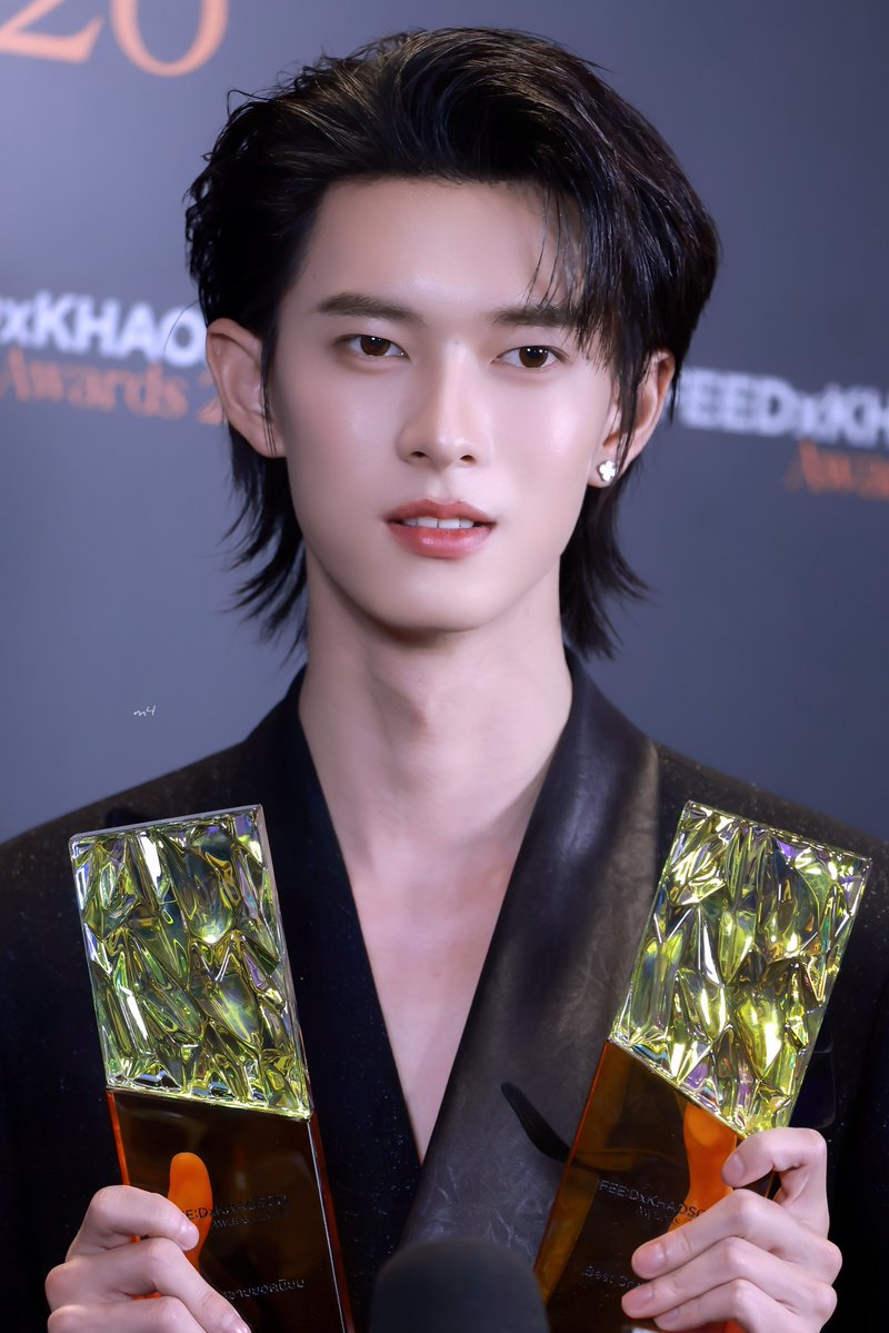 m4namebew's tweet photo. ♡ Pooh - Krittin Kitjaruwannakul

POOHPAVEL GOLDEN NIGHT FEED 

#FEEDxKHAOSOD2026xPoohPavel
#FEEDxKHAOSODAwards2026
#ppoohkt @ppoohkt https://t.co/YlpSGI40i0