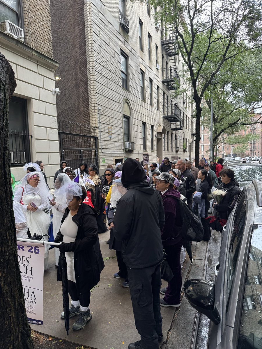 ManhattanDA's tweet photo. Yesterday morning, D.A. Bragg and members of our office marched together during the 26th Annual Brides’ March to honor Gladys Ricart and other victims of domestic and intimate-partner violence. https://t.co/QxPpkSwLHt