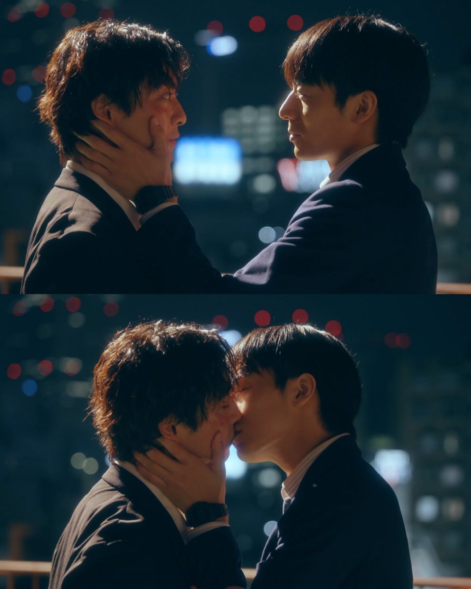 akasotzu's tweet photo. they finally did their kiss after duty https://t.co/l6S03K806q