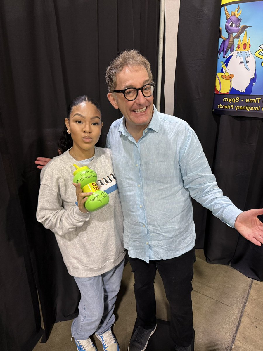 killumantii's tweet photo. i met spongebob. https://t.co/0ug57VzfXS