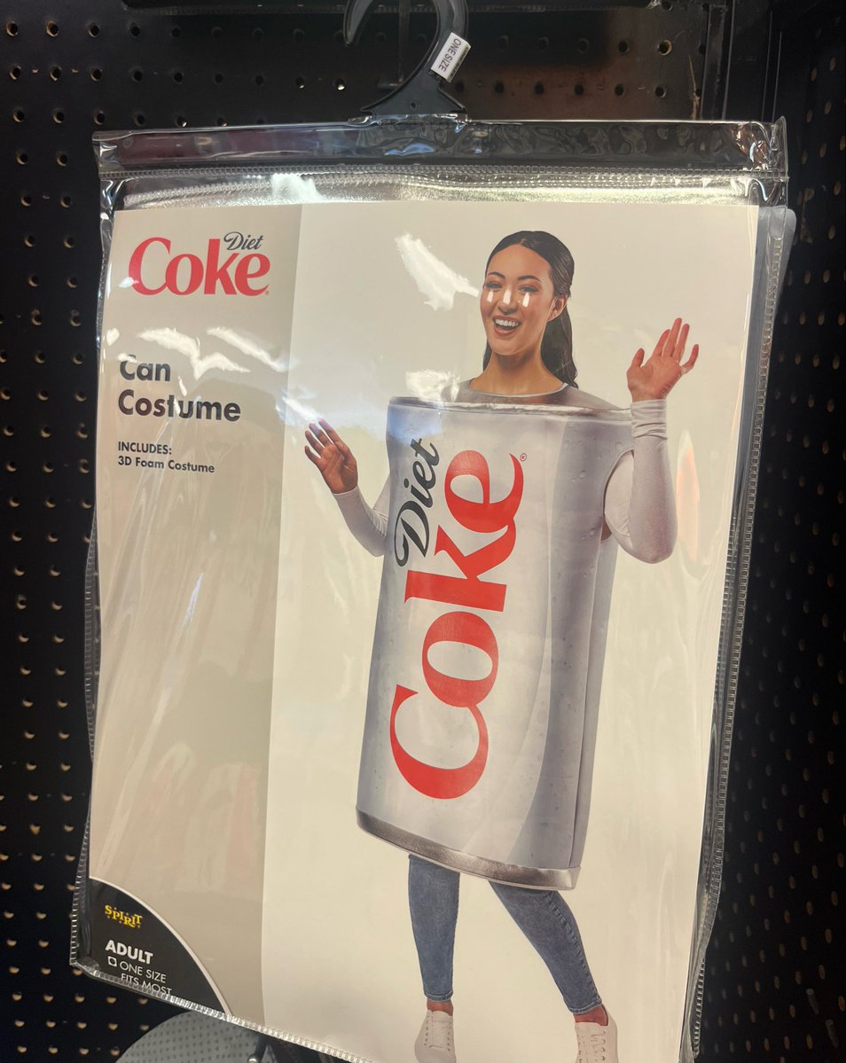 sky82much's tweet photo. found THE edtwt costume at work https://t.co/UUjEaler6U