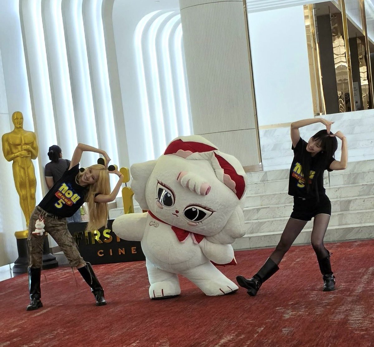 sananini_'s tweet photo. นี่ก็คิดถึง JJJFam มากๆเหมือนกัน อยากเห็นเค้าอยู่ด้วยกันเยอะๆเลย น่ารักมากก คุนลูกค้าเข้าได้เลยนะคะ ฮือออออสัญญาจะซัพพอร์ตเยอะๆเลย ของานครอบครัวด้วยค่ะ😭🥹🙏🏻 https://t.co/ya8Iz1z7Jd
