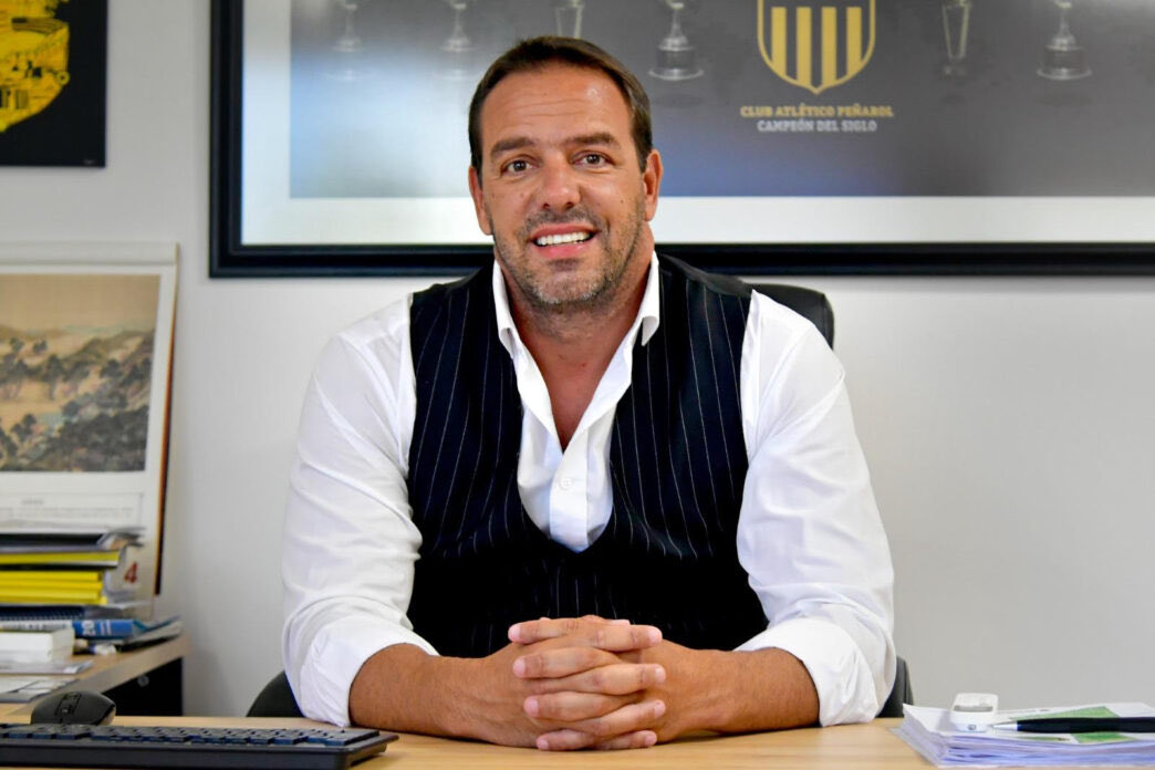 DiegoVicente09's tweet photo. “Propondremos un máximo de 2 periodos de gobierno para el presidente”

“Porque el poder cambia a las personas y las organizaciones como Peñarol necesitan rotación y renovación constante"

✍️| Ignacio Ruglio 2017 https://t.co/MMnTqUWMDY