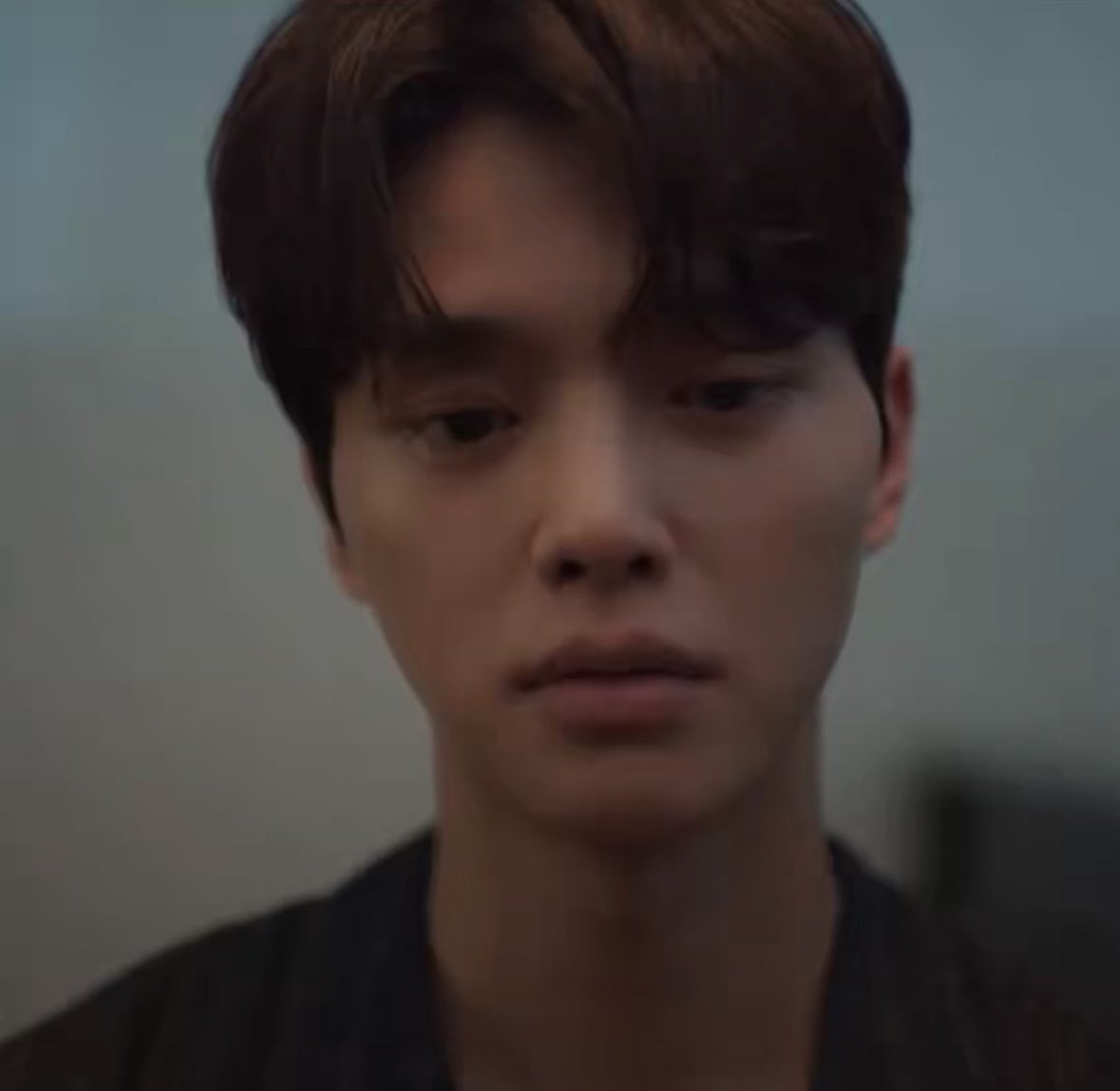 rlvals99's tweet photo. give back the light in my son's eyes 😭😭😭😭 https://t.co/LHPVwdLODS