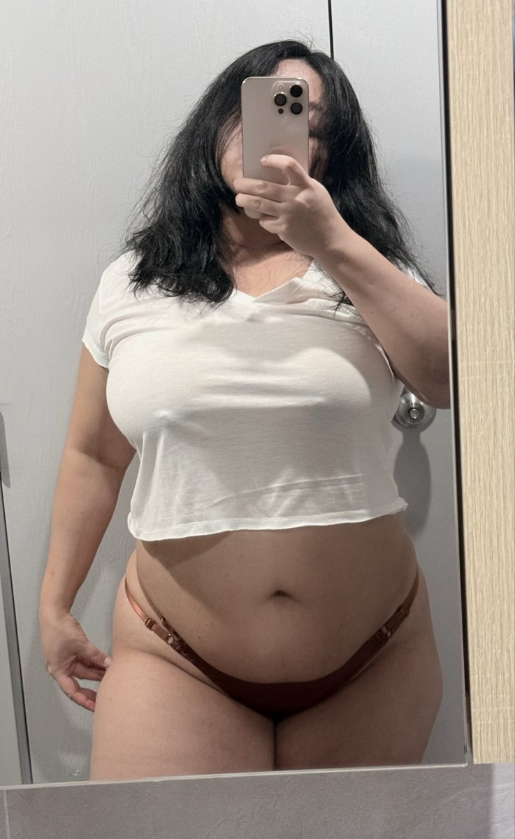 manromances's tweet photo. 母猪越来越肥了啊啊啊喜欢哪一套呢这样穿出去露出 #bbw #巨乳 #大奶 #反差 https://t.co/1uCQaVN2hO