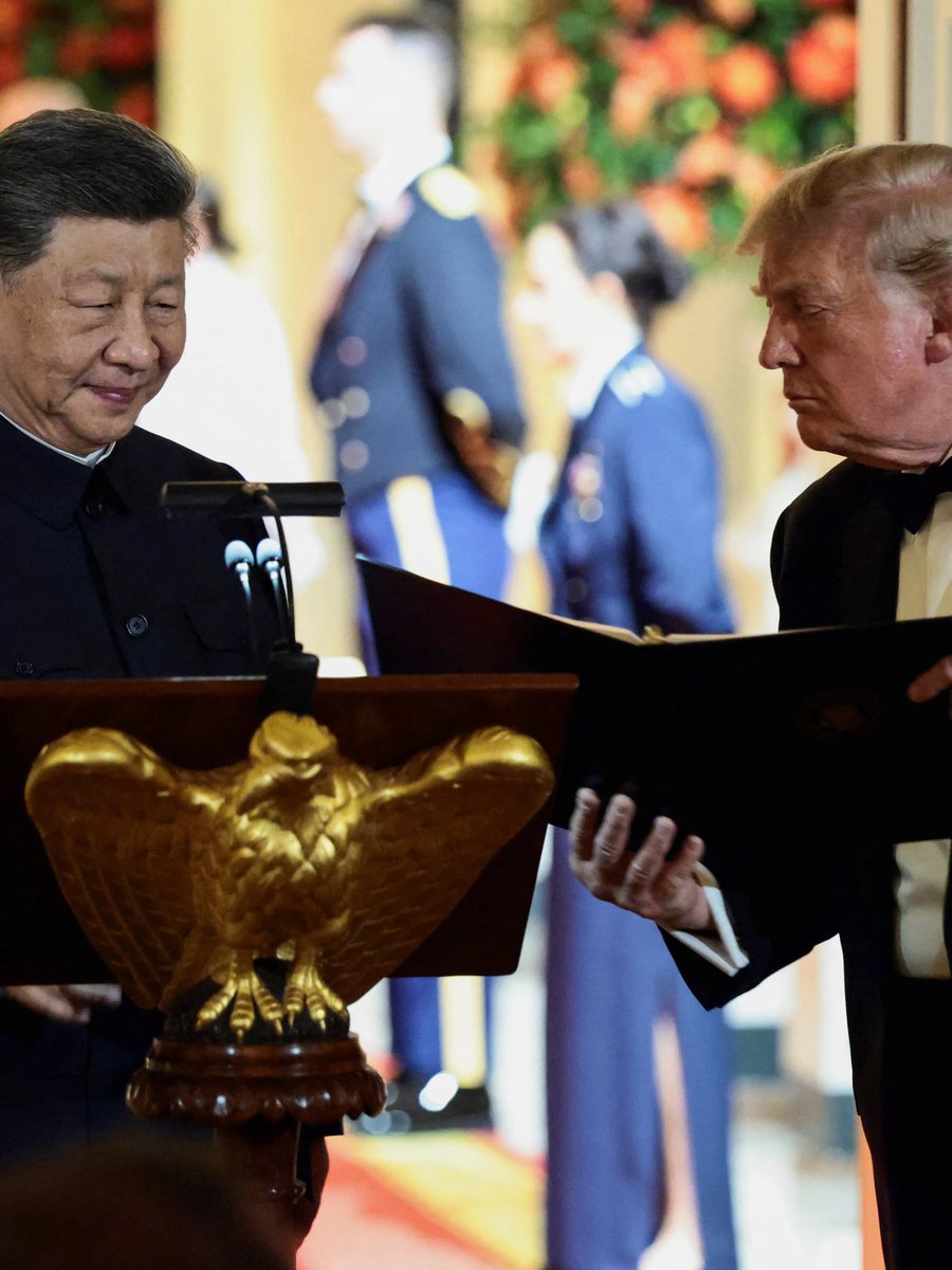 RpsAgainstTrump's tweet photo. U.S. Ambassador to China David Perdue revealed that Trump offered to sell China U.S. weapons systems during his meeting with Xi Jinping.

Insane https://t.co/83dKDrcUbL