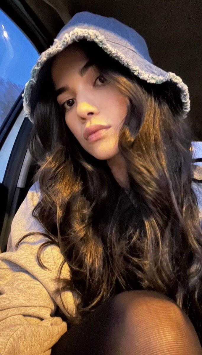 PinkYarFae's tweet photo. يعني ديه تجيب ريت 2 بس ازاي قلبكم طاوعكم متتفرجوش عليها يا اتراك 🥵🥵🥵 https://t.co/Vb8Xq5x82W
