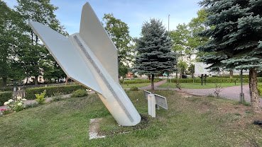 abhodierno1's tweet photo. @Rudenicz @gunthera_mws W Sarnakach na Podlasiu zachowała się dupa całej rakety. Tylko https://t.co/GsDp9xICKw