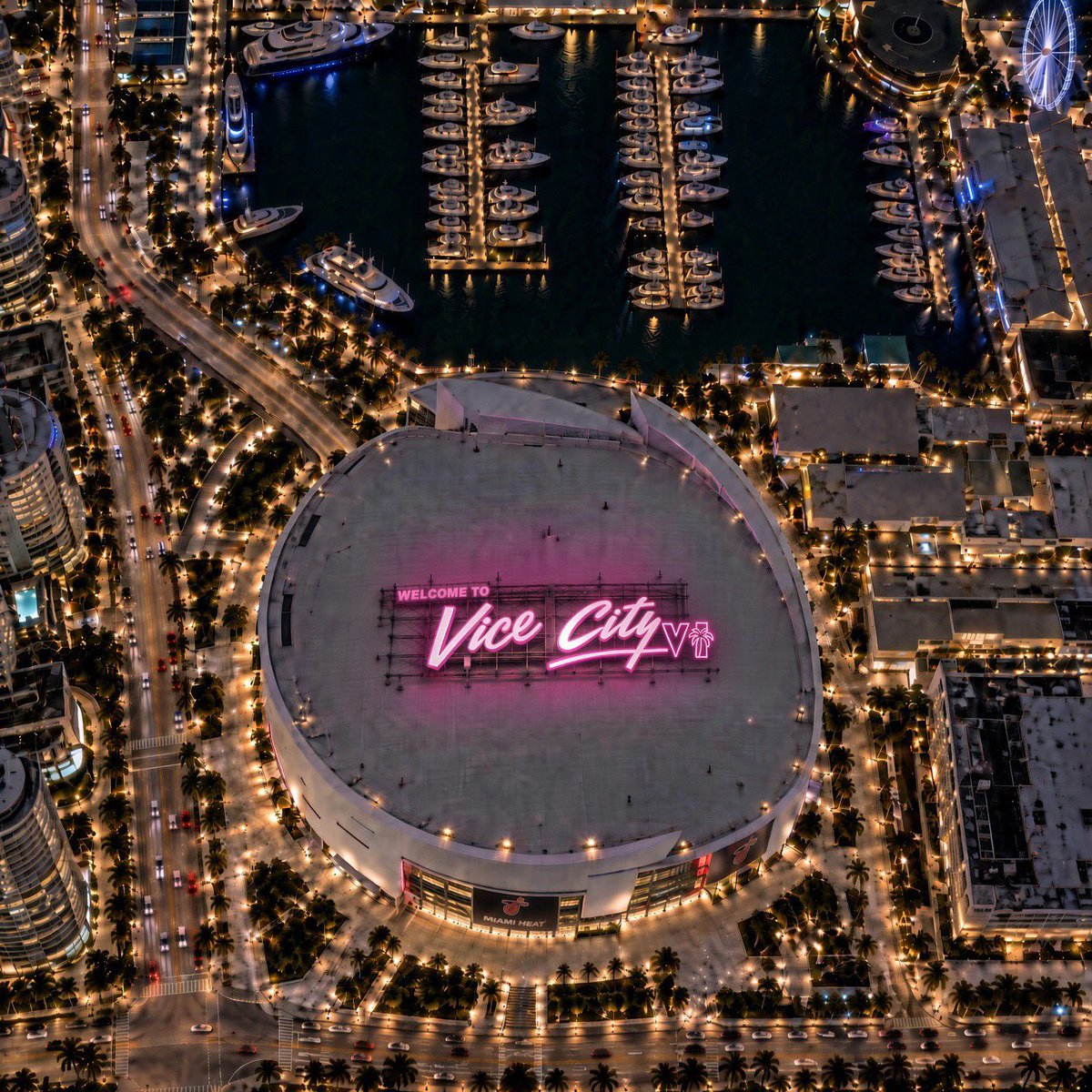 GTAVIGALAXY's tweet photo. Welcome To City 🌆 🌴  Night Look https://t.co/7DbxqFqOcZ