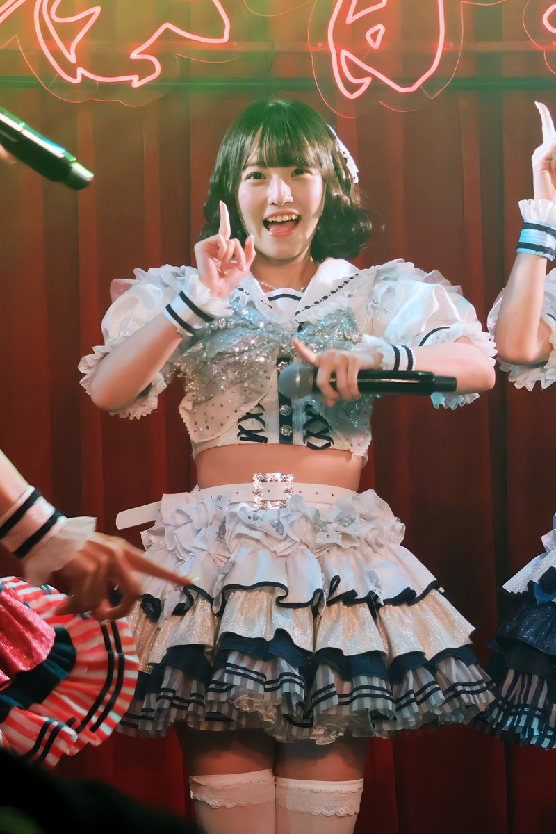 ehagakisan's tweet photo. @chimu_hamabe ちむちゃん、今日も可愛かったよ。
ごめん、列が長くて行けなかった。
こっちの列が短かったから・・・。
#浜辺千夢 #STAiNY https://t.co/71F8rdo4KR