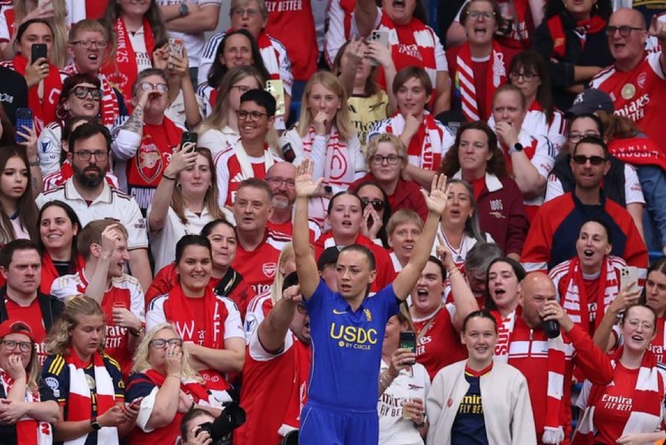 ChelseaShurrle's tweet photo. 1-0 #LetsAllLaughAtArsenal https://t.co/KZMloOKY2B