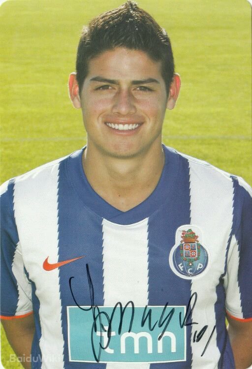 Mugdany's tweet photo. James Rodríguez, 20 años, 7 títulos antes de su primera convocatoria con la Selección Colombia:

Copa Premier
Torneo Apertura
Supercopa de Portugal
Primeira Liga
Europa League
Copa de Portugal
Supercopa de Portugal

Busquen uno que a esa edad haya hecho esto. https://t.co/tAKfjdL4f9