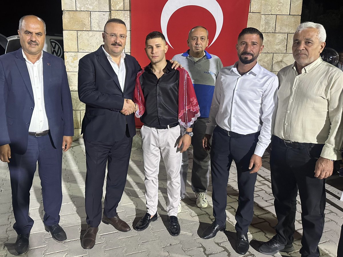 ferdi_cokkeser's tweet photo. 📍 Doruklu Mahallesi 

✅ Asker Uğurlaması 

AK Parti Toroslar İlçe Teşkilatımız ile birlikte;

Doruklu Mahalle Muhtarımız Sayın Ahmet Altın’ın kıymetli oğlu, Kaan kardeşimizin asker uğurlamasına katıldık.

Vatan görevine hazırlanan evladımıza hayırlı tezkereler diliyor, Allah’tan sağ salim dönmesini temenni ediyoruz. 🇹🇷