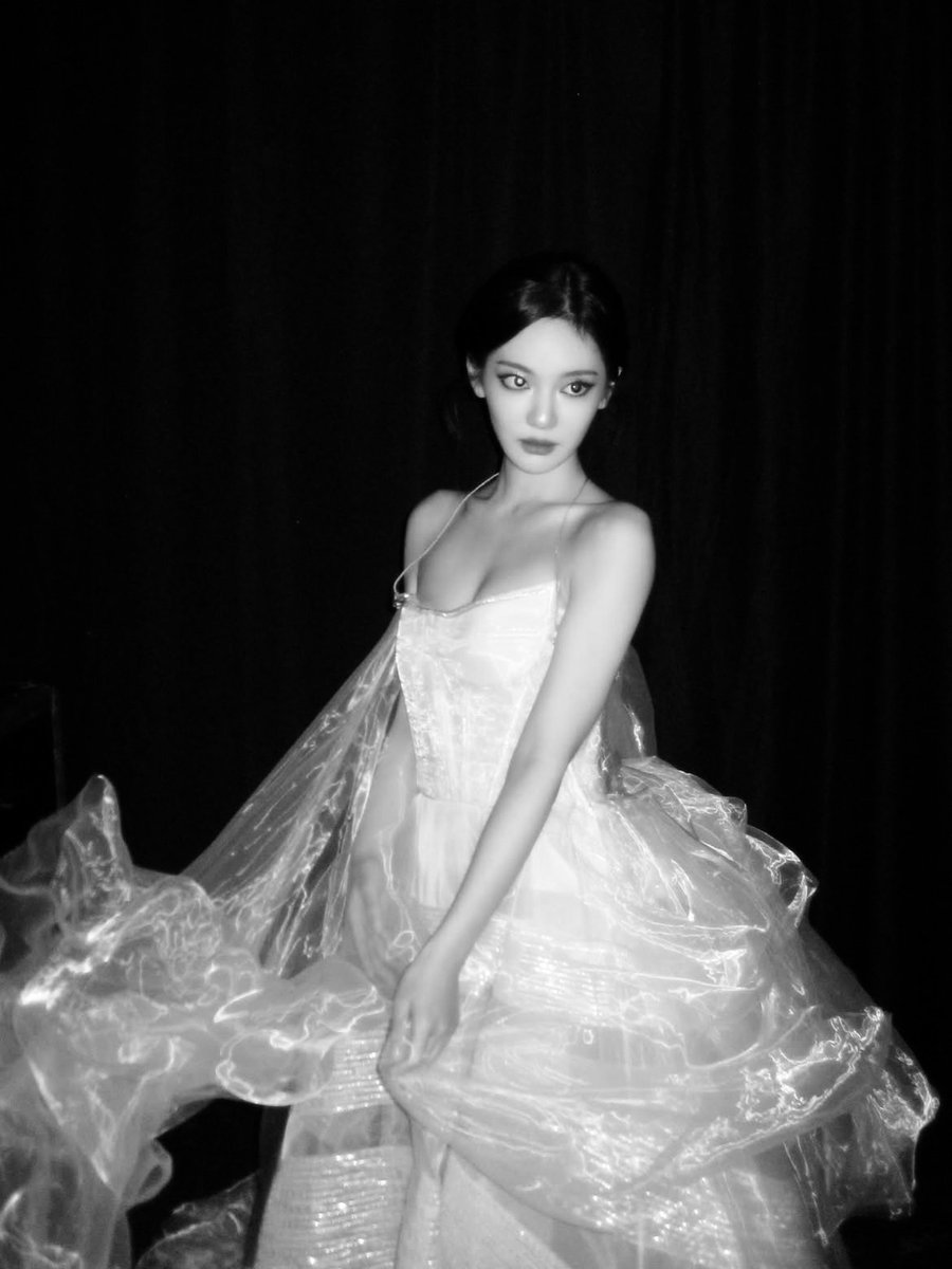 campagnhe's tweet photo. ۶ৎ . — Princess for a night. https://t.co/sVup3n63W3