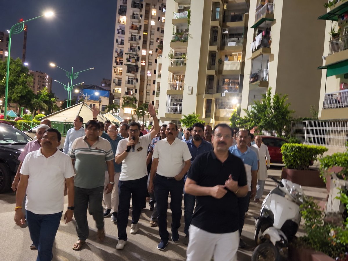 rajen1077's tweet photo. Kdp residents protested &amp; did rally against  @gdagzb #GDA #VC_GDA as they are not taking action against builder , request @UPGovt @myogioffice @myogiadityanath @dgpup @homeupgov to take action against @gdagzb not to follow norms or not to take action against  #GDA https://t.co/IGdV6gV6QJ