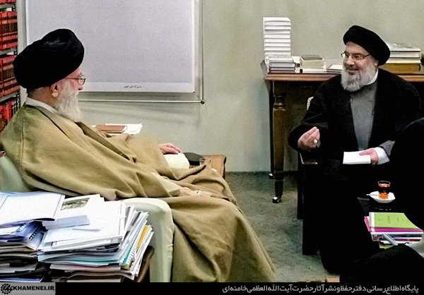 roshan60g's tweet photo. اما قوی‌ترین ویژگی شخصیتی او، «ولایت‌مداری» عمیق و بی‌نظیرش بود.
او در اوج قدرت، خود را سربازی می‌دانست که هرچه رهبری دستور دهد،به آن عمل کند ..
#سید_مقاومت https://t.co/u3ETdn8MmD