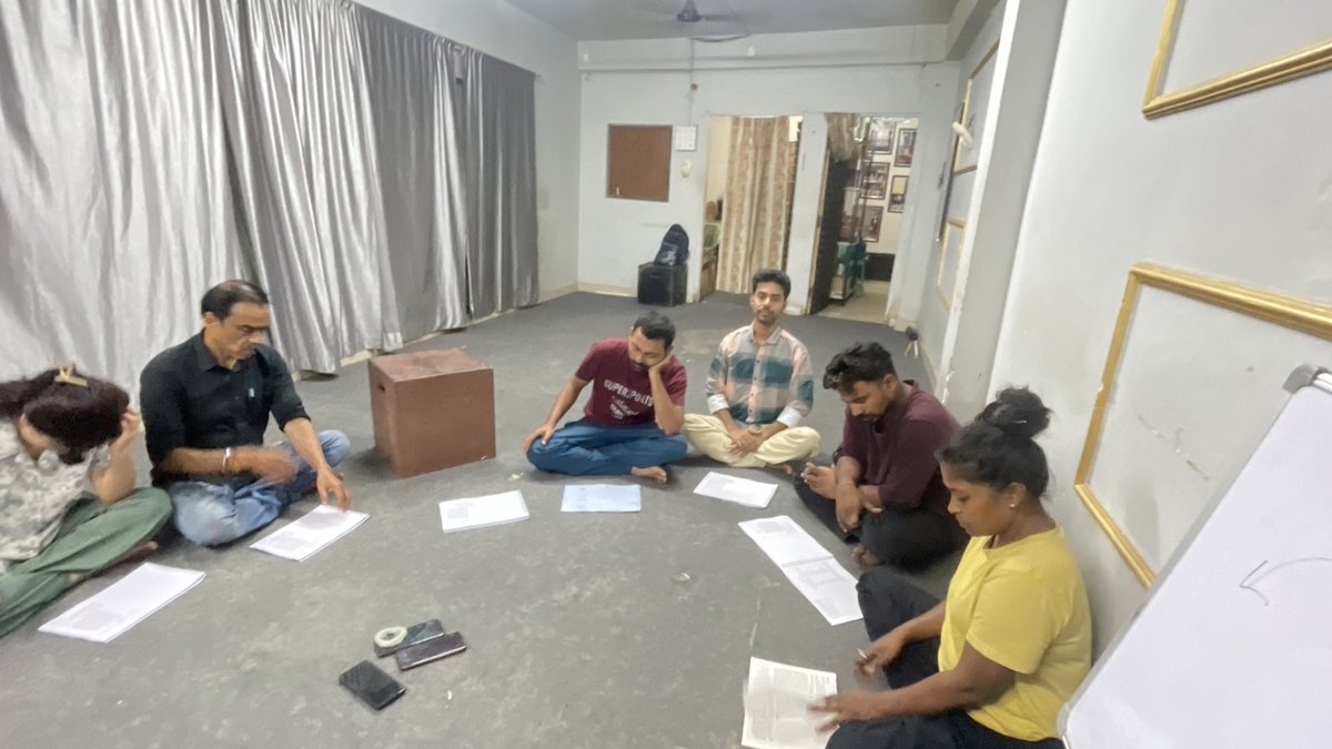 drishyamtrust's tweet photo. Drishyam trust presents
Production oriented weekend workshop 
With Sampa mandal ( NSD Alumni )
Time:- 11:00 to 4:30pm https://t.co/Uy9FHYb9ZM
