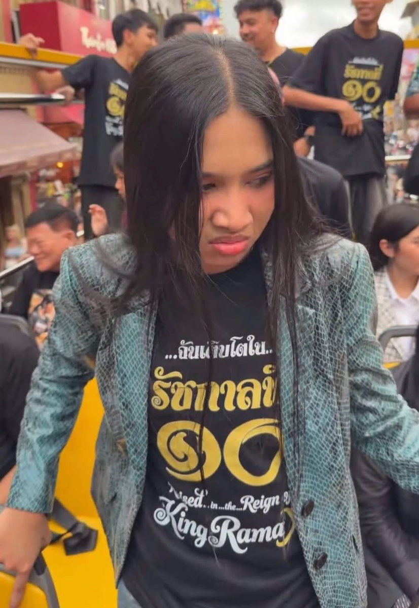 kalaland13's tweet photo. ร่างที่ผู้ใหญ่บังคับให้เป็น  vs ร่างจริงที่ลงไอจีเอง 
  สงสารน้อง เฮ้อออออ อีผู้ใหญ่ก็ยัดเยียด แต่อย่างว่า ภูเก็ตอะนะ ดงเลย 
#neneroyal #เนเน่ #เนเน่รอยัล https://t.co/i0TBYUHe4d