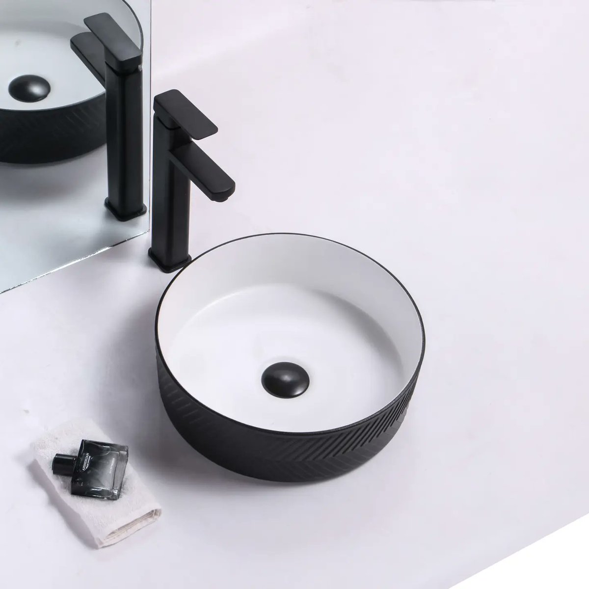 GenaroShimon's tweet photo. Luxury washbasins. I designed 10 new models for hotels, motels, restaurants, businesses, and luxury homes. Made from ceramic by skilled ceramic artisans. Thank you for your support. https://t.co/FVQhGFYiJ5