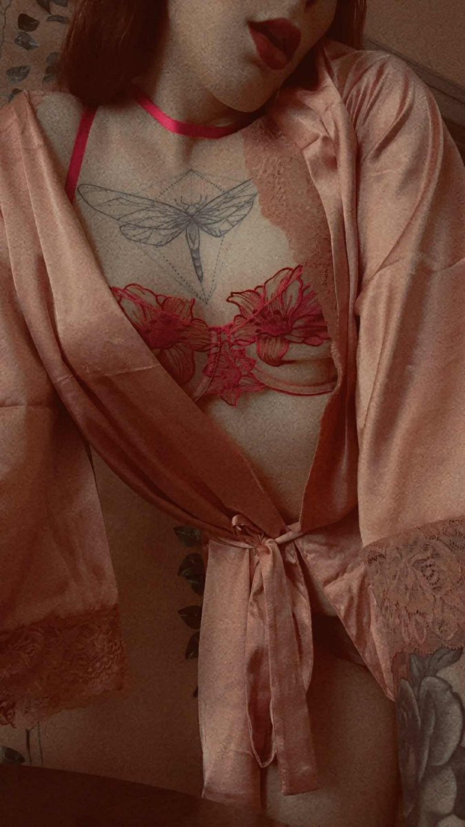 AstridTblsxx's tweet photo. 🌸like si tu aime la couleur de ma lingerie RT
si tu veux une photo en privé😏
#trans #transgirl #tsbaddie #nsfwtwt #transbody #doll #transporn https://t.co/jsgnPioRY7