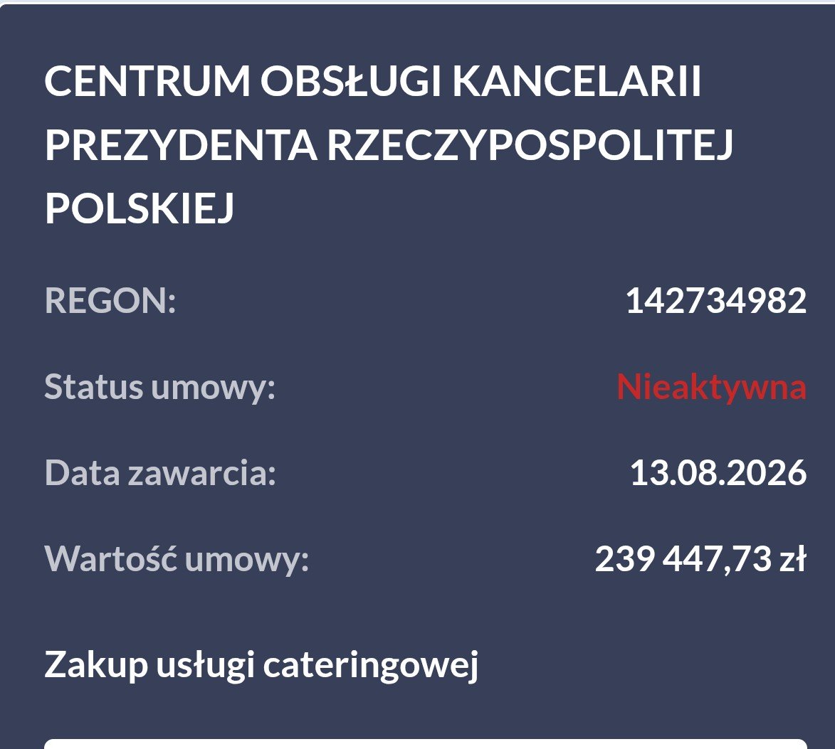 LeskiPiotr's tweet photo. Na jedzenie i picie Kancelaria Prezydenta w ostatnich trzech miesiącach wydała ok. 542 tys PLN. Wiadomo, że darmowe posiłki trafiają do rodziny prezydenta oraz gości oficjalnych podczas wizyt państwowych (tych w tym okresie jednak nie było). To kto jeszcze może jeść za free na koszt państwa? Bo przecież jedna rodzina 182 tys. PLN miesięcznie raczej nie przeje, nawet jeśli jedzą same luksusy i frykasy. Np. ta usługa cateringowa na 239 tys. zł dość spora. Dla kogo to?