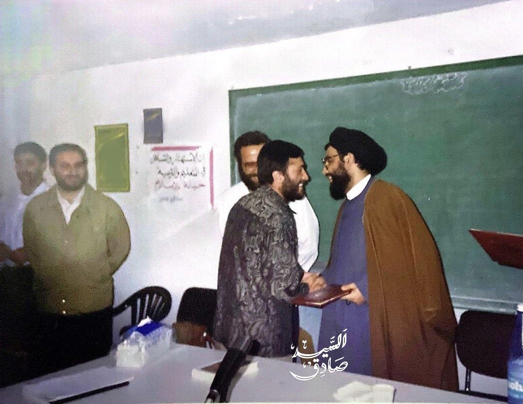 Ismail75069906's tweet photo. رفاقُ الدربِ والشهادة… سيد شهداء الأمة،أبو مهدي زاهدي،قيادة الجنوب العس. كرية
 أفنَوا أعمارهم في درب المقا.. ومة والج. 
هاد، ومضوا تاركين خلفهم سيرةً لا تُنسى..
#السيد_صادق 
#قائد_الجنوب
#انا_على_العهد https://t.co/Eygqma57of