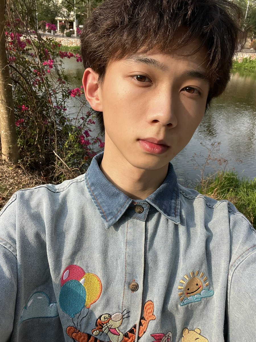 cyray_723's tweet photo. 震惊！一男子竟然开始重新发清朝老图！！ https://t.co/0ChYZgsgRu