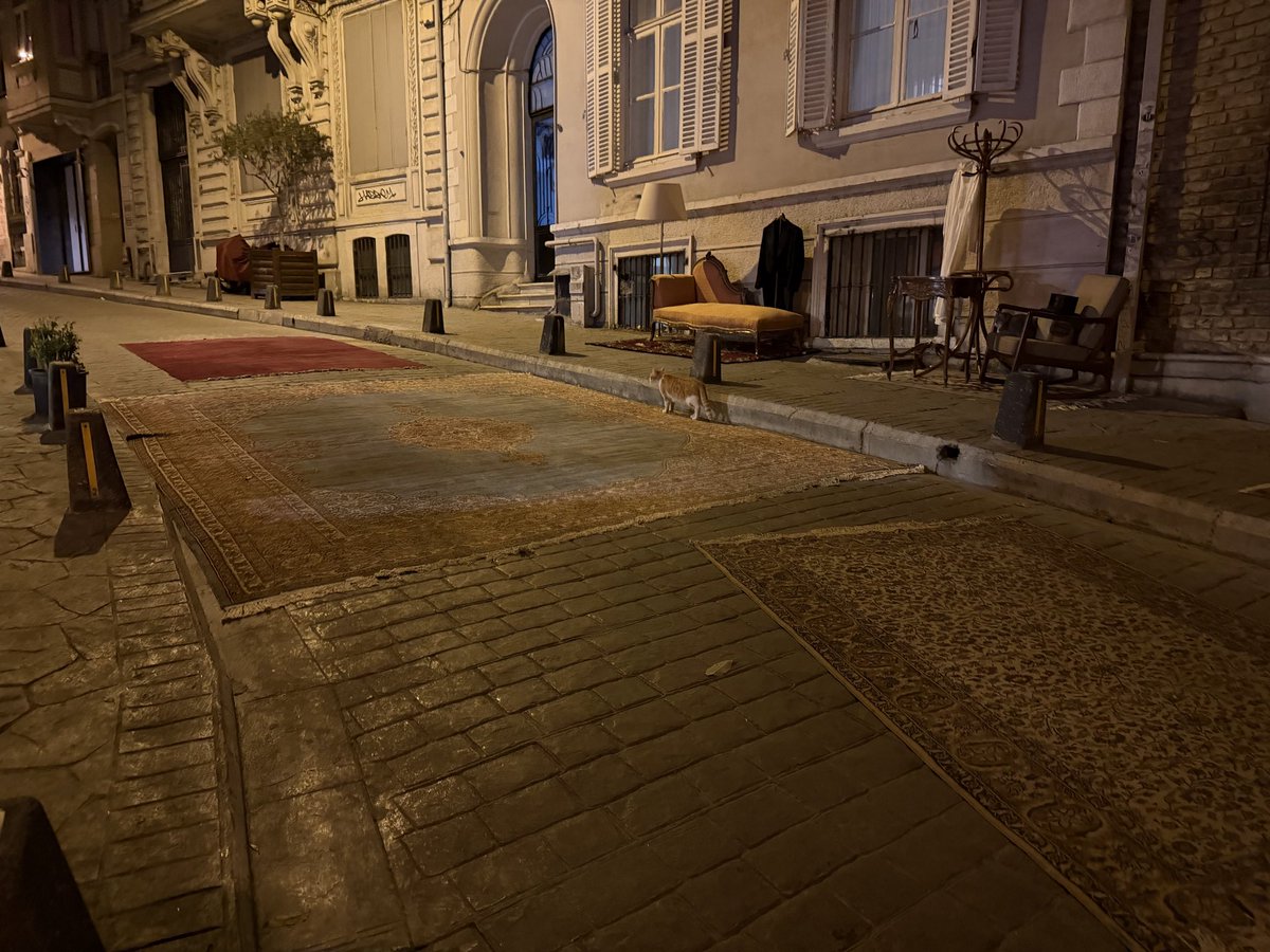 zeimeo's tweet photo. ıstanbul🙏🏻 https://t.co/emWz3vRzJh