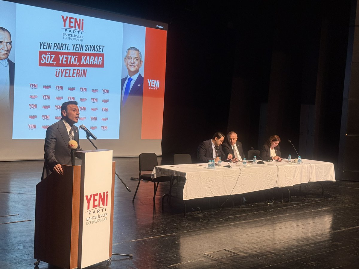 sametyasar34's tweet photo. Milletimizin kurduğu Yeni Partimizin Bahçelievler 1. Olağan İlçe Kongresini gerçekleştirdik.

Kongremizde yapılan İlçe Başkanı ön seçimi neticesinde üyelerimizin oyuyla göreve seçilen Kurucu İlçe Başkanımız Av. Danış Akpolat’ı tebrik eder, görevinde başarılar dilerim. https://t.co/2WiR47Da8X