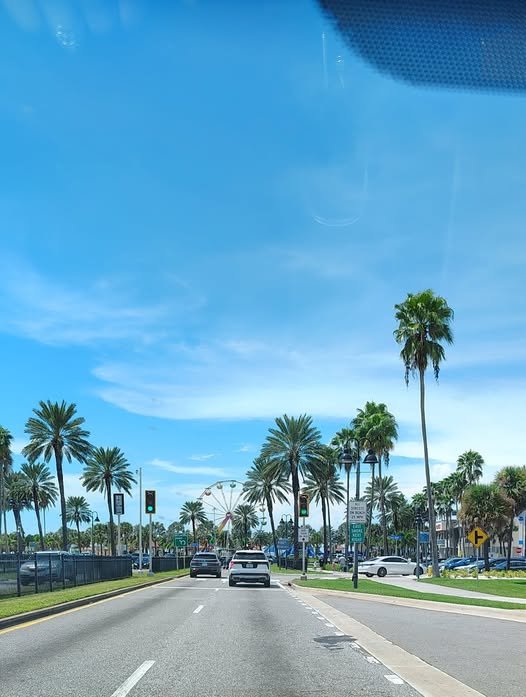 mnagu50's tweet photo. Beautiful pic coming into Clearwater beach 📷 https://t.co/fiOrruPzjG