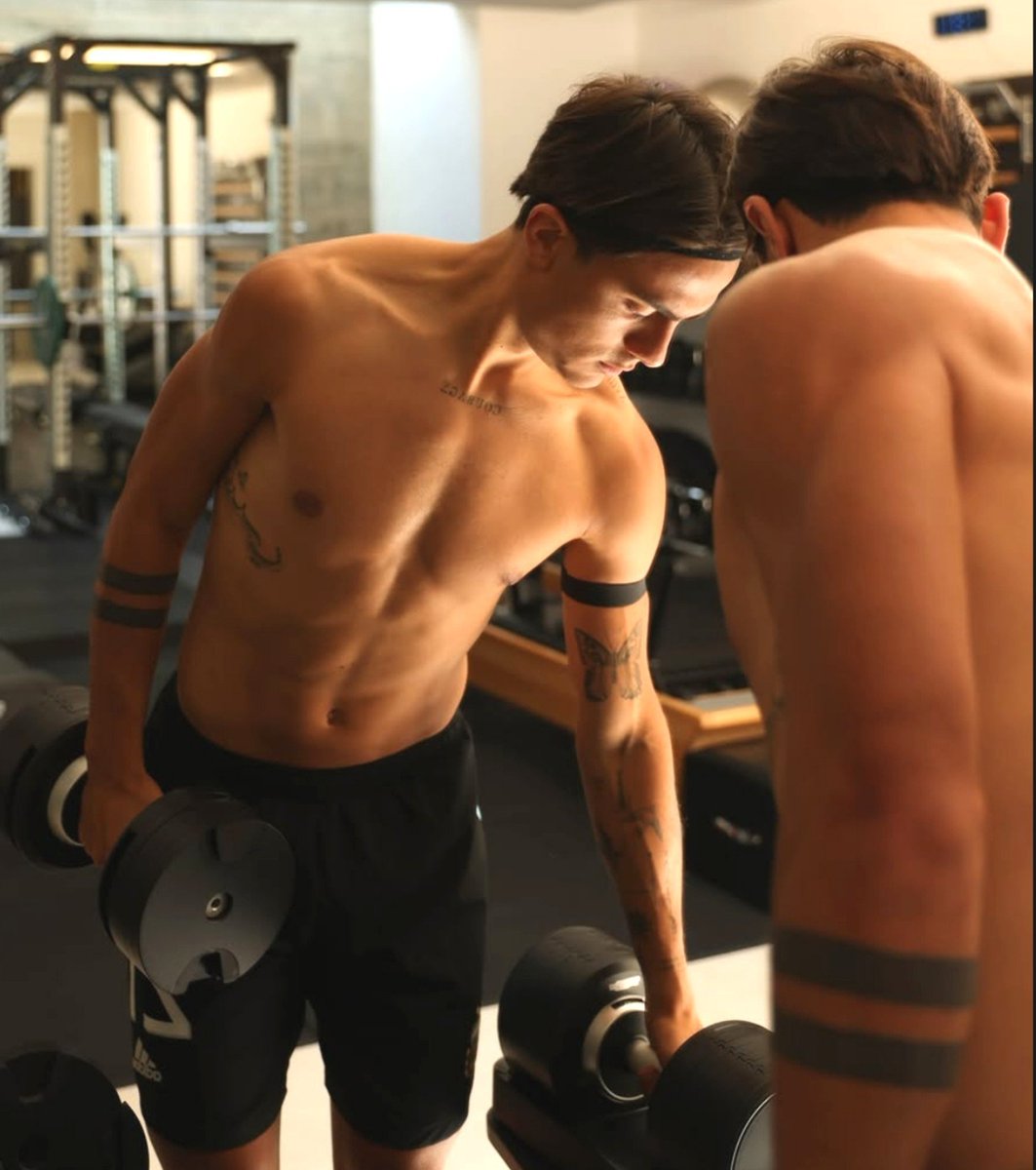 peroquehombres's tweet photo. Paulo Dybala https://t.co/eUMgmvXSh6