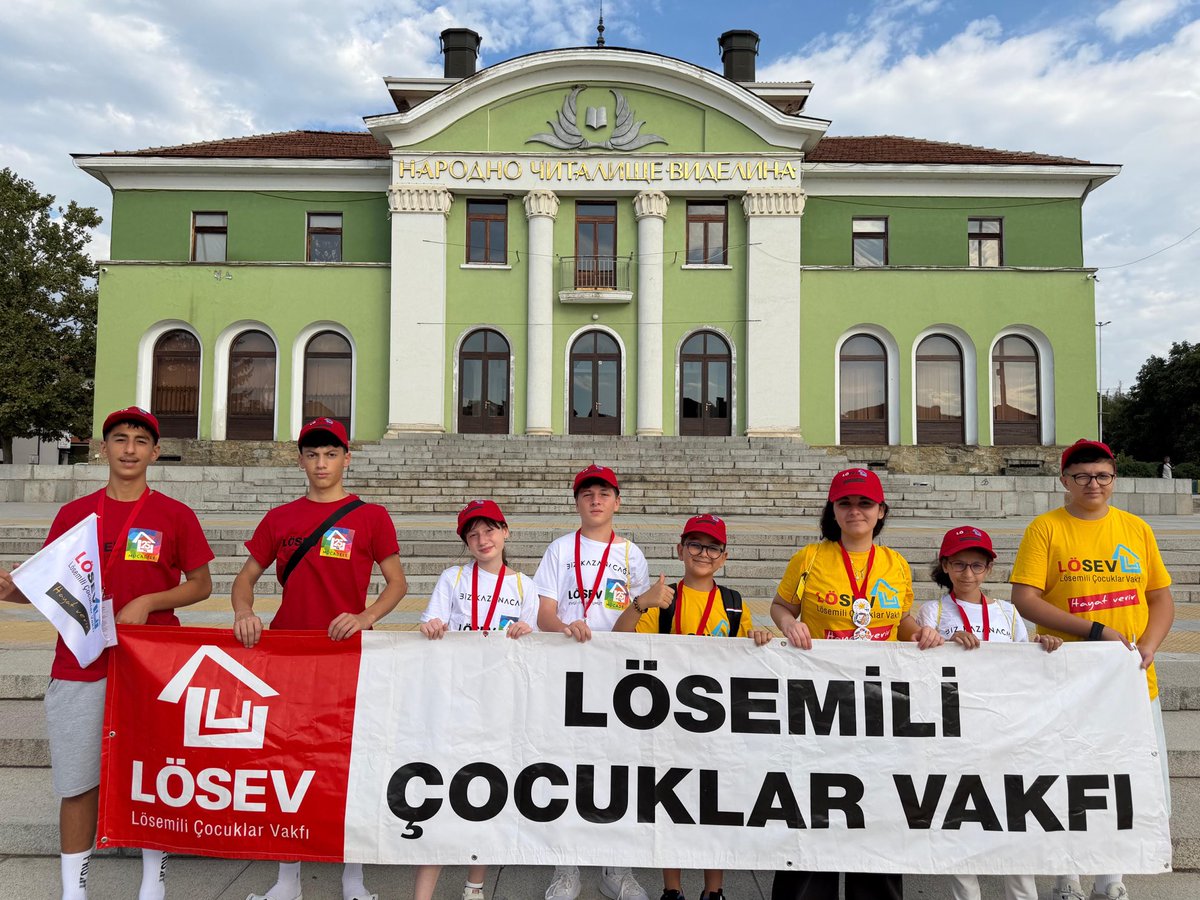 ustunezer's tweet photo. #3EkimdeLÖSEVleAnıtkabirde https://t.co/m9EGFmWTbM