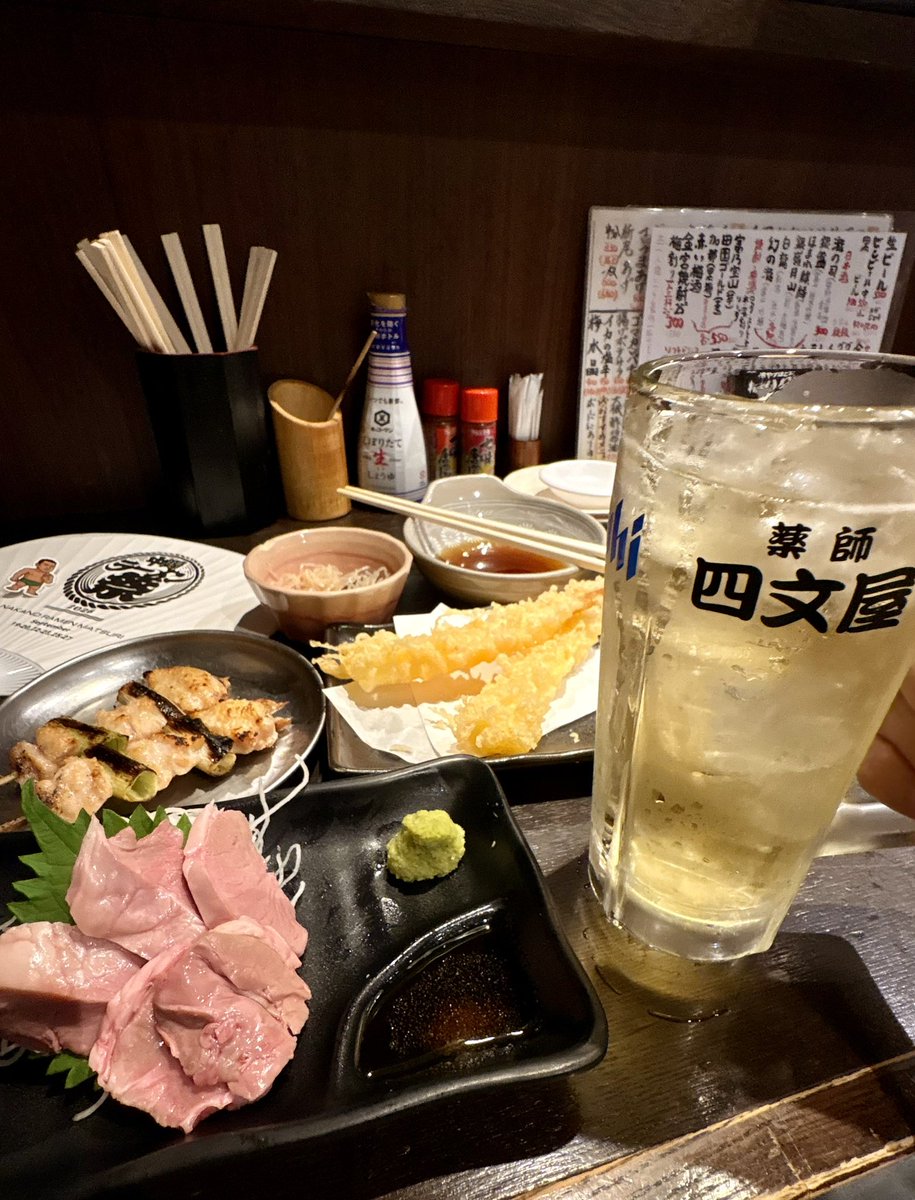 pocha_sauna's tweet photo. 熱狂中野ラーメン祭🍜最終日

創作麺工房 龍XNOBU Kitchenぬーどる
担担つけめん
kinkinさんの鴨ロース大好きなので＋鴨玉スペシャル✨美味しくて8枚ペロリ😋

kinkinさんお疲れ様でした💫

梯子で松本湯へ。かめきちねんねしてた🐢☺️

サ飯はどすこい四文屋へ。ここ、〆の焼おにぎり巨大すぎだって💦 https://t.co/HDEHtP8tfN