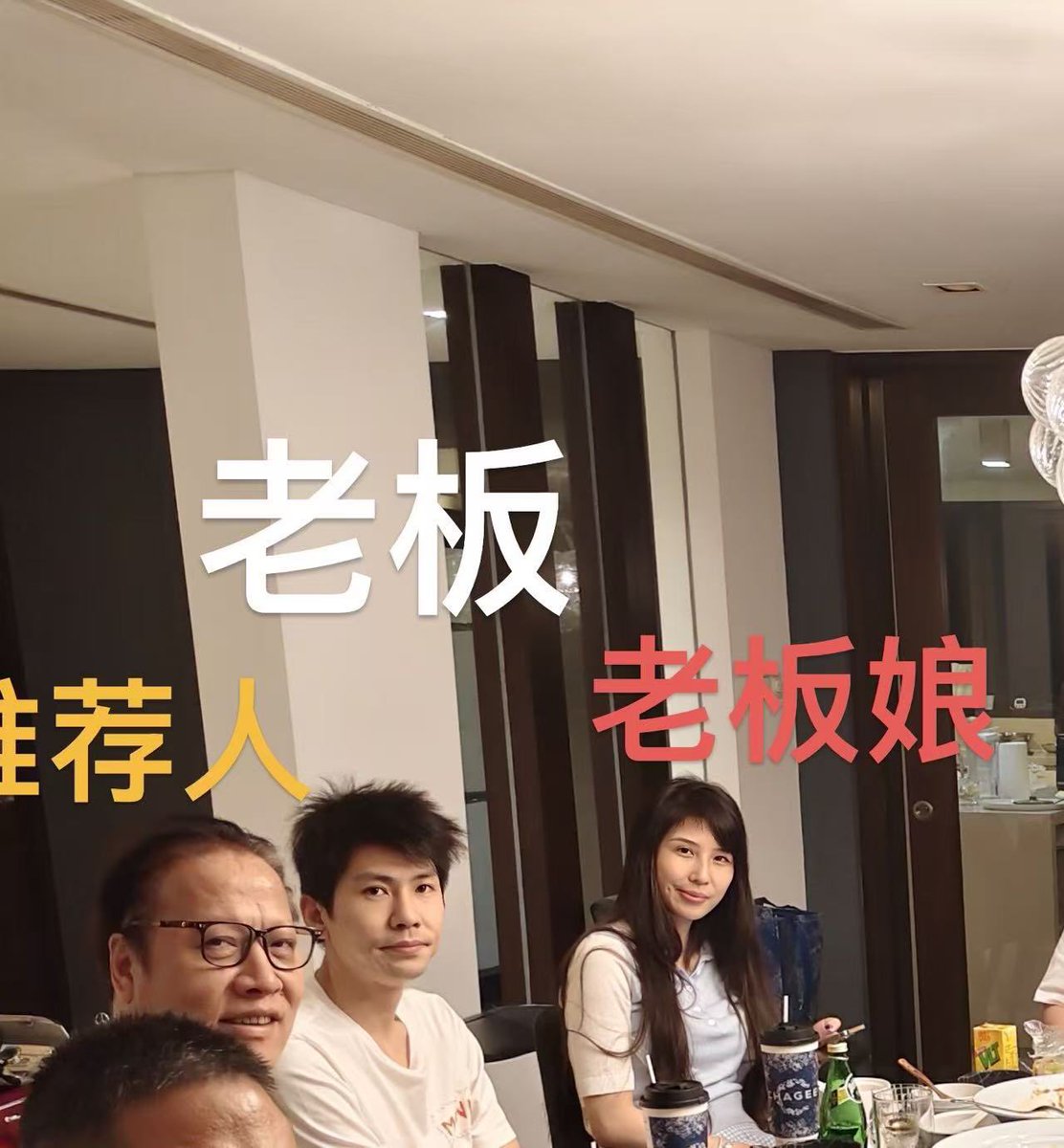 BitradeXScam's tweet photo. 我相信互联网是有记益的，这些是骗我加入BitradeX的人，害得我钱没了，还欠下债务。永远诅咒他们

#bitradex https://t.co/kMeLrEVD1X