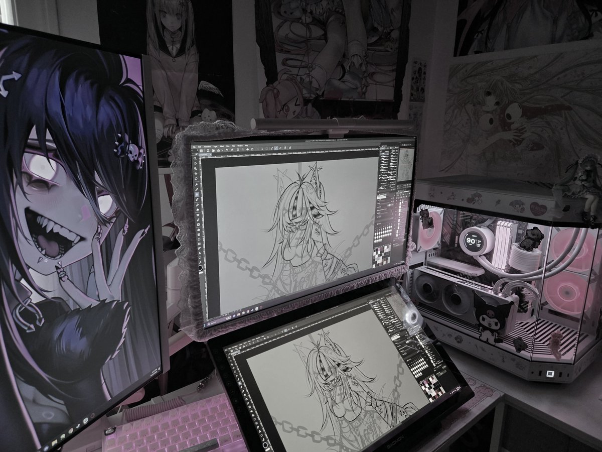 nyaicore's tweet photo. my setup when i draw https://t.co/zRLFUctsXZ