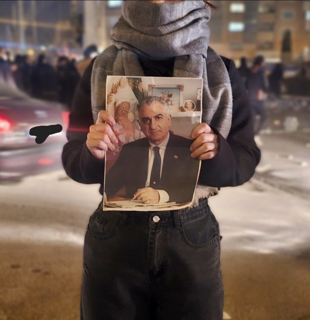 Pouriapxpo's tweet photo. Only this man has a plan to Make Iran Great Again
#KingRezaPahlavi https://t.co/MuAfNfxGGE