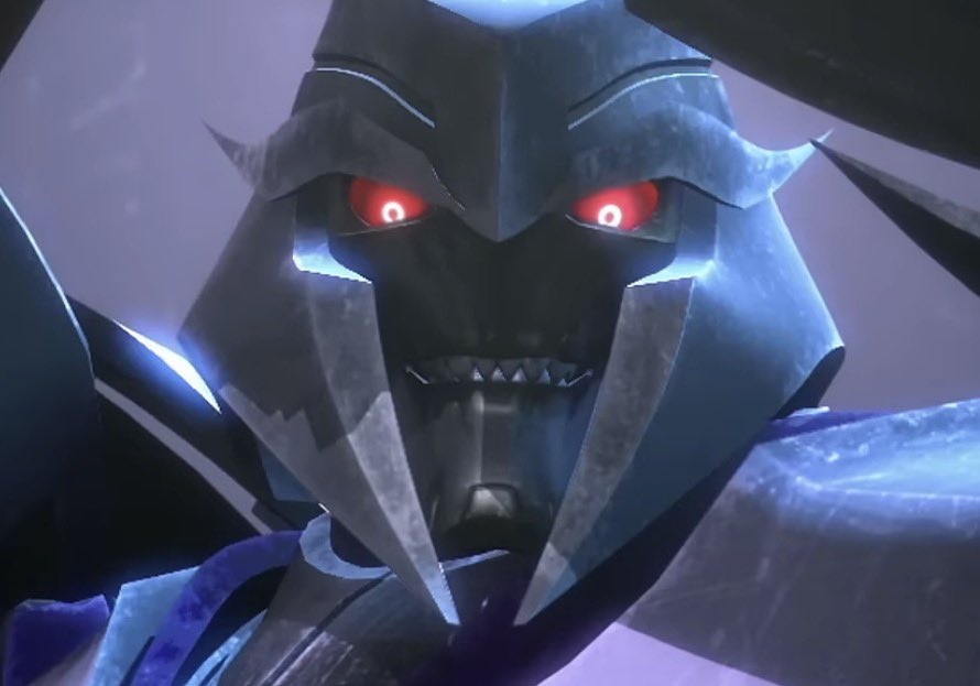 GalvStudios22's tweet photo. Megatron saw the post below him https://t.co/XtTQhJgadU
