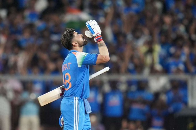 khabribollyka's tweet photo. - 7 Innings.
- 523 Runs.
- 139* Highest Score.
- 87.16 Average.
- 116.74 Strike Rate.
- 2 Hundreds.
- 3 Fifties.
- 43 Fours.
- 16 Fours.
VIRAT KOHLI IN ODIs IN 2026 AT THE AGE OF 37 ๐คฏ๐ฅ
#viratkohli #shubmangill #INDvsWI #1stODI #kkbe #khabribollyka #IndianCricket #ODICricket https://t.co/UMetC0jPD1
