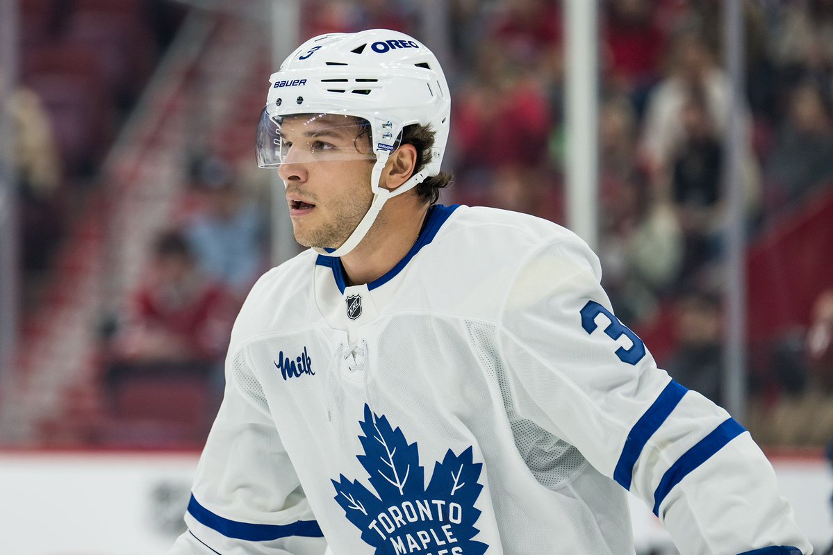 GinoHard_'s tweet photo. The Toronto Maple Leafs are expected to sign defenseman Nick Blankenburg from his PTO 🤝 

He will officially join the team on a 1-year contract with a $1.4M AAV, per @puckpedia 🍁 https://t.co/L7hSfQVGM7